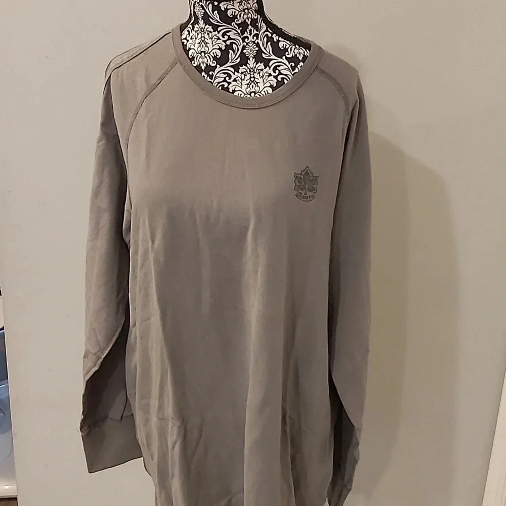 Roots sweater
